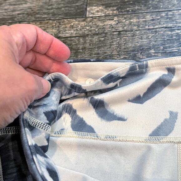 Lululemon Pants Womens 6 Black White Capri Crop High Rise Wunder Under Patterned - Picture 4 of 14